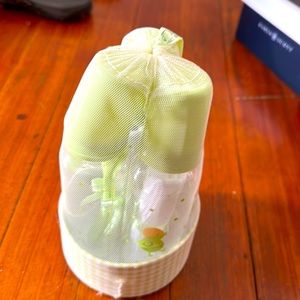 Brand new baby bottle set